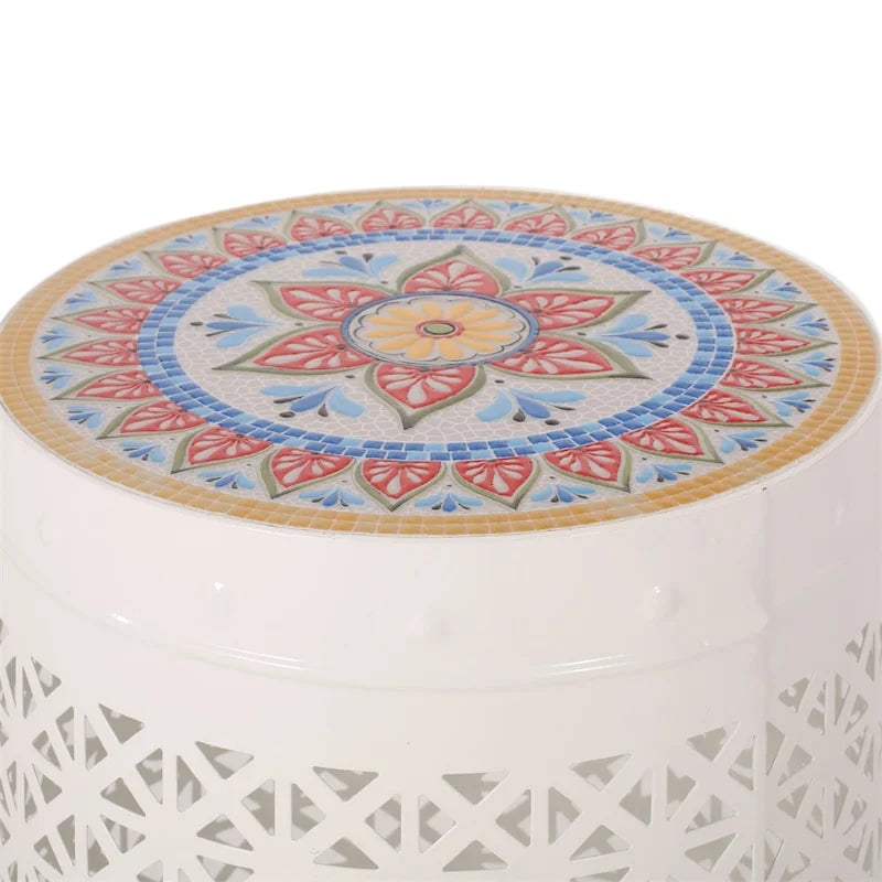 Table d'appoint en métal ajouré géométrique blanc, dessus en mosaïque colorée
