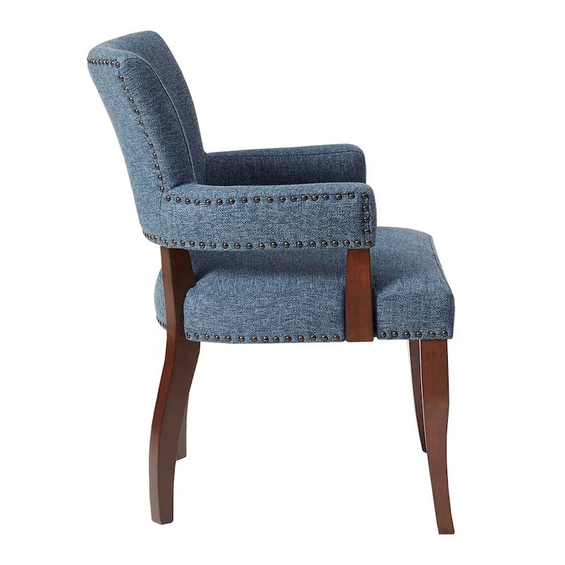Fauteuil de salle à manger capitonné avec clous décoratifs en laiton, pieds en bois expresso, marron