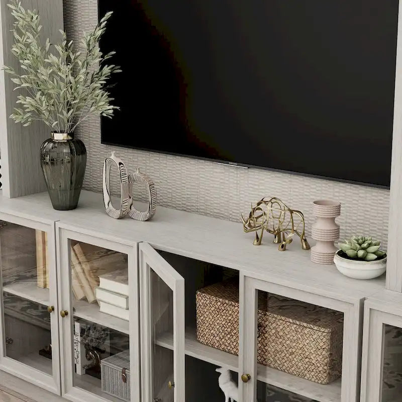 Meuble TV gris imitation bois avec portes en verre et étagères de rangement