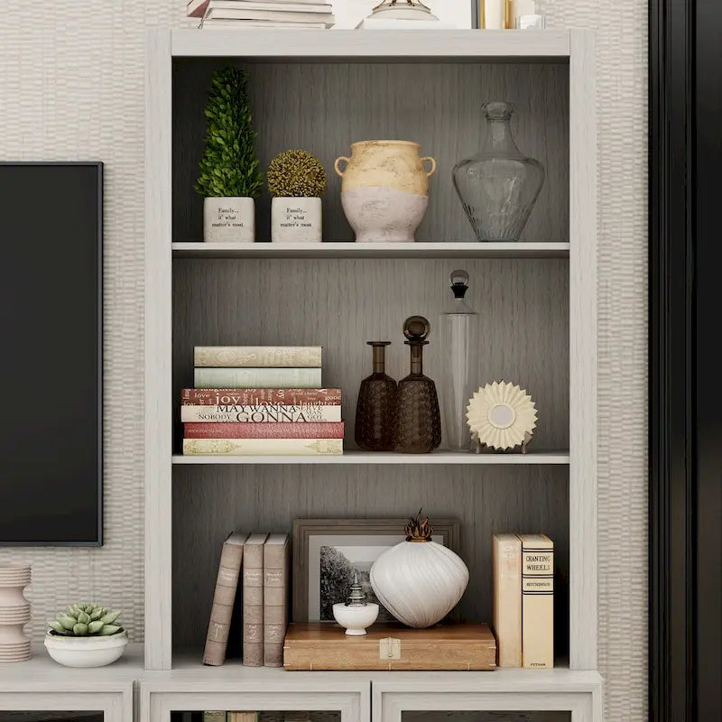 Meuble TV gris imitation bois avec portes en verre et étagères de rangement