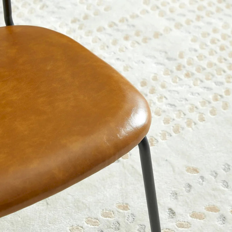 Chaise de salle à manger en cuir PU, assise rembourrée, dossier en rotin, pieds en métal noir, marron